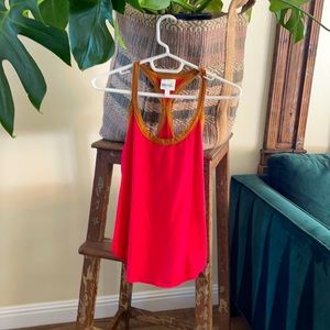 Red Razorback tank top with tan straps.